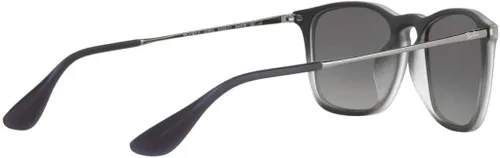 Vista 4 de Ray-Ban RB4187F Chris F - Lentes de sol para hombre color violeta con disparo en negrogris degradado gris oscuro 2126in Chupito violeta en negrogris