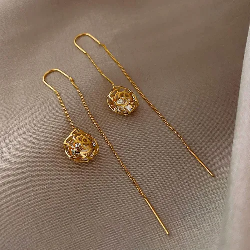 Vista 6 de Aretes largos de cadena larga con diseño de rosas para mujer, aretes largos con borla para dama de honor, boda