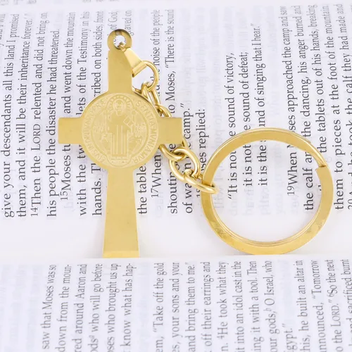 Vista 2 de St Benedict Medal Key Chain, Saint Benedict Medal Pendant Key Chain, Catholic Religious Keychain
