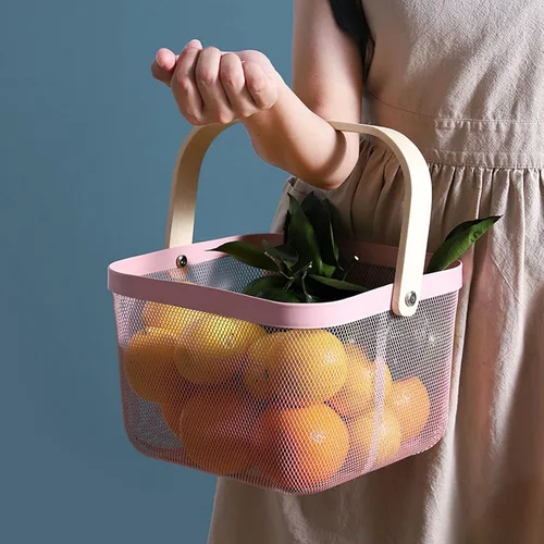 Vista 7 de Cesta organizadora de almacenamiento de malla de acero, multifuncional, de alambre de metal, cesta de frutas con mango de bambú, ideal para cocina