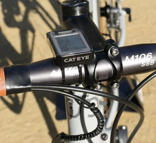 Vista 15 de CATEYE Computadora de bicicleta con cable - Velocímetro y odómetro de nivel básico, perfecto para ciclistas principiantes, arranque y parada