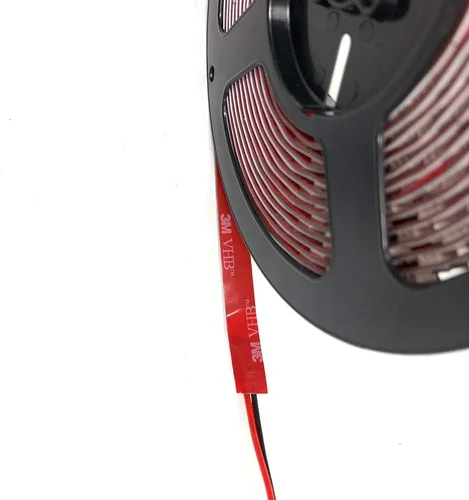 Vista 3 de NovaBright - Tira de luces LED de grado comercial - Iluminación de cinta flexible fácil de instalar con tiras adhesivas profesionales 3M - Regulable