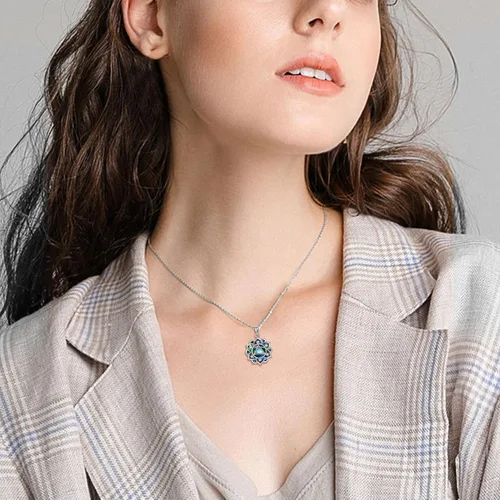 Vista 2 de ONEFINITY Collar de loto de plata de ley 925 con colgante de piedra lunar para yoga, joyería de loto para mujer