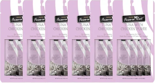 Vista 5 de Fussie Cat Golosinas prémium para gatos en puré de atún, golosinas para lamer, 3 paquetes de tubos de 4 a 0.5 onzas, (12 tubos en total), variedad
