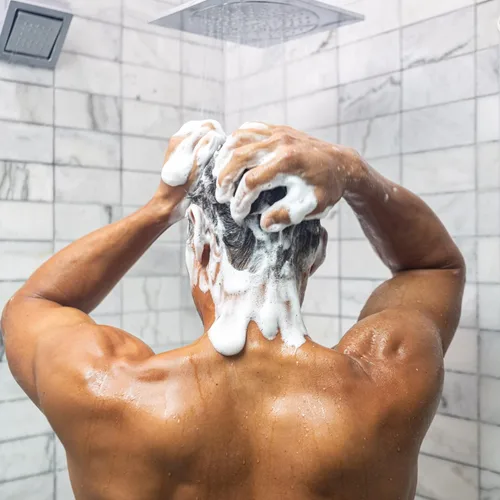 Vista 9 de Oars + Alps Kit de viaje para el cabello y el cuerpo para hombres, incluye champú sin sulfato, acondicionador, gel de baño, desodorante y bolsa