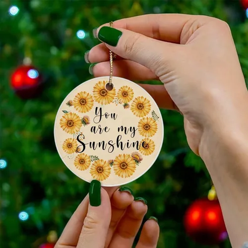 Vista 4 de Adorno de Navidad de cerámica impreso en dos caras con texto en inglés "You are My Sunshine", novedad para familiares, amigos y niños, colgantes