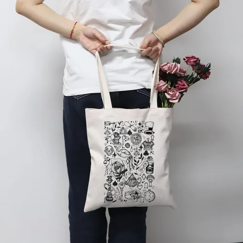 Vista 6 de Bolsa de mano de Alice Movie Alice Fairy Tale para fanáticos de Alicia, regalo de Alicia, regalo para amantes de Alicia