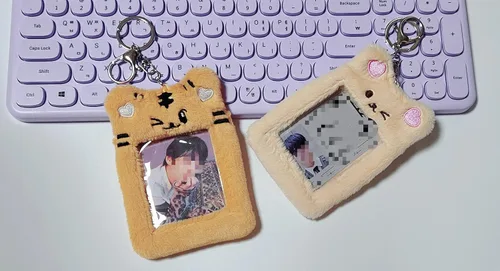 Vista 2 de Soporte para tarjeta fotográfica de felpa con forma de animal para Kpop Idol, identificación con foto, tarjeta de estudiante, tarjeta, tarjeta