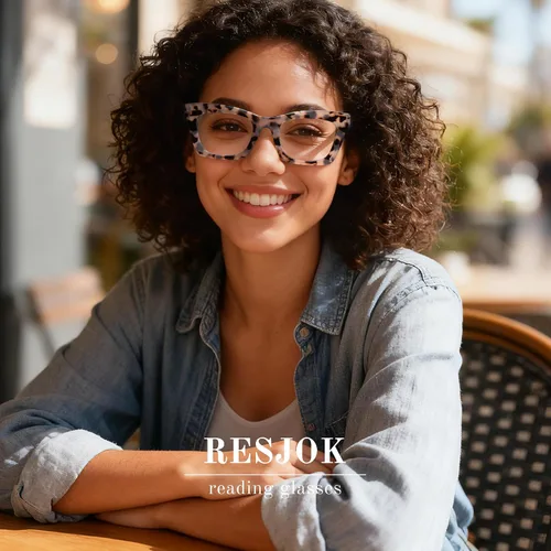 Vista 4 de Reading Glasses for Women - Stylish Blue Light Blocking Glasses Square Readers with Spring Hinge