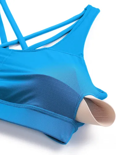 Vista 5 de CRZ YOGA - Top deportivo con tirantes delgados para mujer, brasier deportivo acolchado para yoga, entrenamiento y fitness, con espalda cruzada