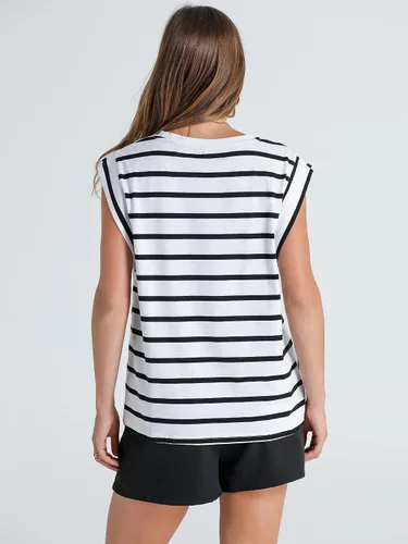 Vista 6 de WIHOLL Camisetas de manga casquillo para mujer, camisetas básicas de verano, estilo casual, ajuste holgado, moda 2024