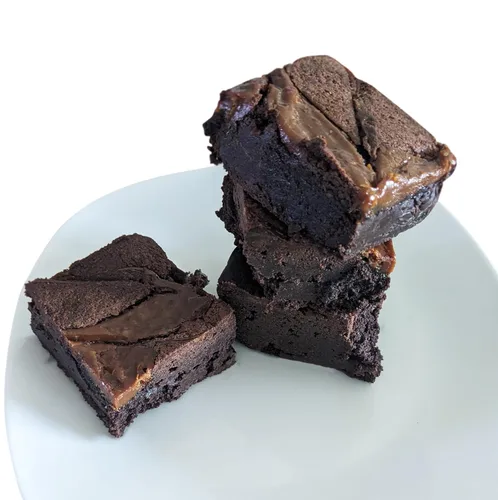 Vista 2 de Ruth's Caramel Swirl Brownies extra fudgy Brownies 1 docena - Golosinas horneadas gourmet Delicioso regalo con los mejores ingredientes