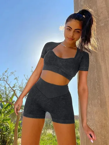 Vista 2 de GXIN Conjunto de 2 piezas de entrenamiento para mujer, sin costuras, cintura alta, pantalones cortos deportivos, acanalados, sexy, cuello redondo