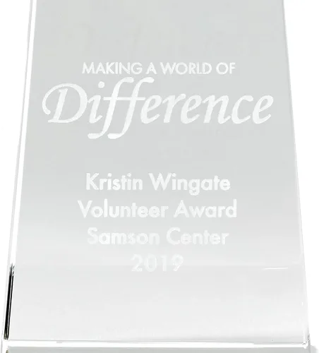 Vista 6 de Trofeo grabado – Cristal ejecutivo – Globo señorial en base rectangular – Viene en caja de regalo – Premio para empleados Estilo personalizado