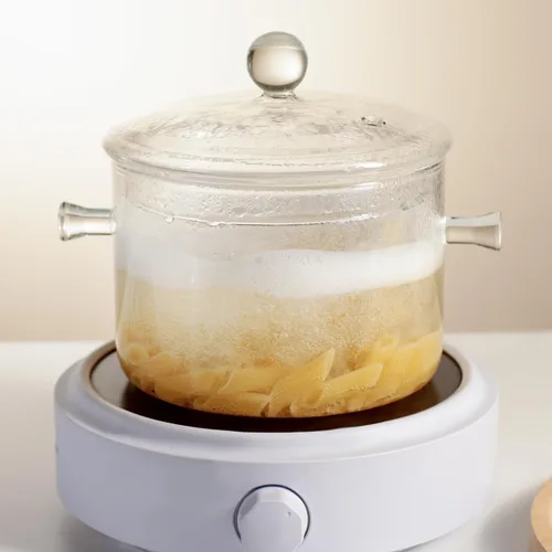 Vista 6 de Olla de Vidrio Transparente para Cocinar con Tapa, Cepillo y Almohadillas Térmicas de Silicona para Estufa - 1.5L (51oz) Olla de Vidrio