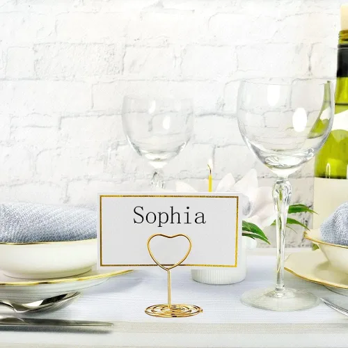 Vista 4 de Toncoo 24 mini tarjeteros de lugar y 24 tarjetas de lugar con borde de lámina dorada, soporte de número de mesa con forma de corazón, soporte