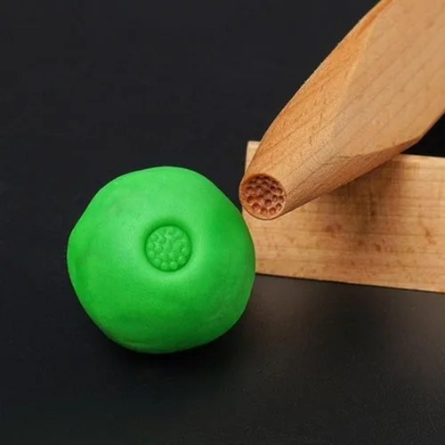 Vista 3 de WellieSTR 1 herramienta de madera para trabajo manual, barra triangular de madera con forma de crisantemo para hornear, postre, jabón de bricolaje