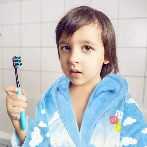 Vista 5 de Cocomelon Bata de felpa 3D JJ Playtime para niños pequeños