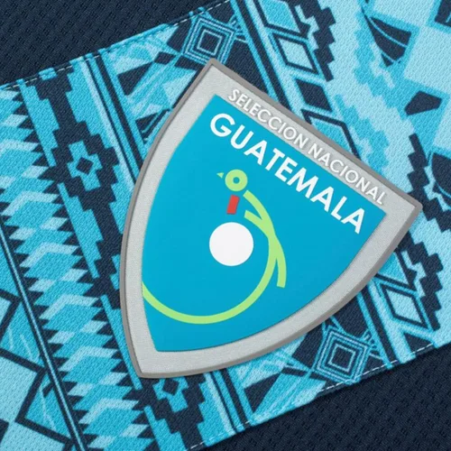 Vista 3 de Umbro Camiseta 2023 para hombre de Guatemala