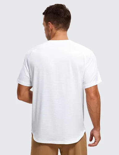 Vista 2 de CRZ YOGA Camisetas atléticas ligeras para hombre que absorben la humedad, camiseta de entrenamiento para correr, manga corta, camisetas de gimnasio