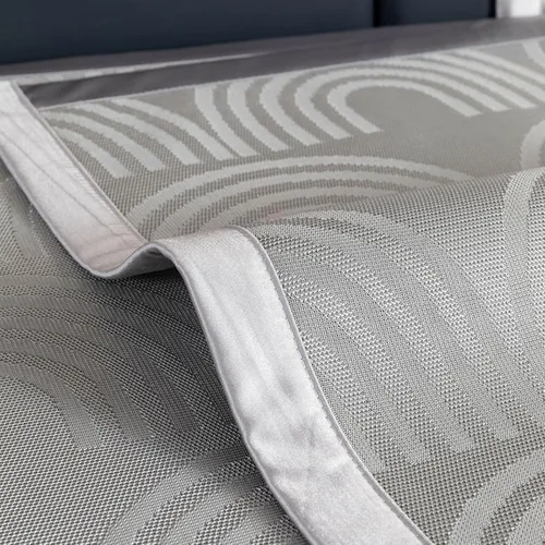 Vista 6 de Funda de sofá refrescante de verano para 1/2/3/4 asientos, fundas de sofá seccionales antideslizantes de seda de hielo, alfombrilla de aire