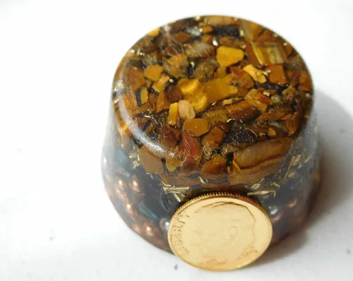 Vista 3 de Generador de orgón Buster de un solo cristal de ojo de tigre Acumulador de energía ¡Herramienta de regalo perfecta! ¡Orgonita muchos ingredientes