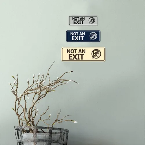 Vista 4 de Letrero estándar NOT an EXIT (Stick Man) (negro/oro), tamaño pequeño