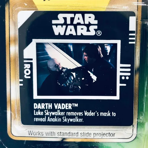 Vista 7 de Star Wars POTF2 Power of the Force Freeze Marco Darth Vader con casco extraíble y sable de luz