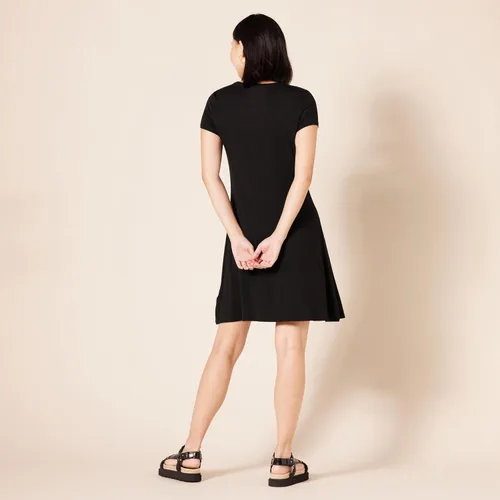 Vista 3 de Tienda Essentials - Vestido de manga corta con vuelo y con cuello redondo para mujer (disponible en talla extragrande)