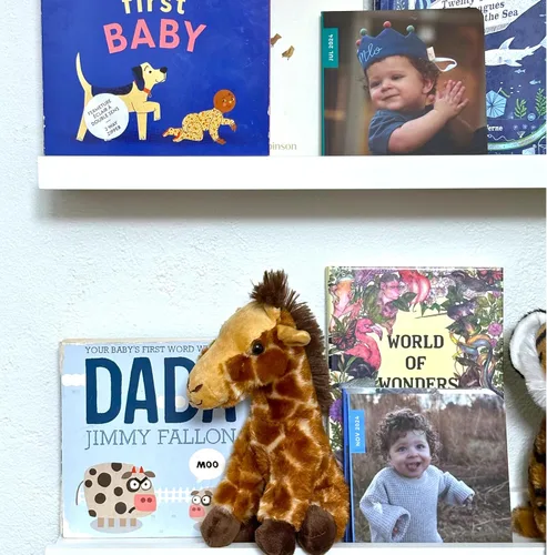 Vista 8 de The Petting Zoo Jirafa de peluche, muñeco de felpa, regalos para niños, colección Wild Onez Babiez Zoo Animals, peluche de jirafa 6 pulgadas
