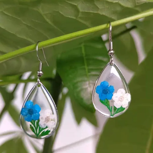 Vista 3 de Pendientes de resina CXUEMH con diseño de lágrima de flores prensadas, joyería de flores, aretes colgantes para regalos para mujeres y niñas, aretes