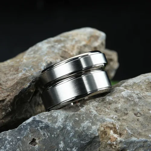 Vista 5 de Anillo giratorio de titanio cepillado para hombre, de 0.315 pulgadas y 0.315 pulgadas (0.236 in0.315 in), anillos giratorios de boda para hombres