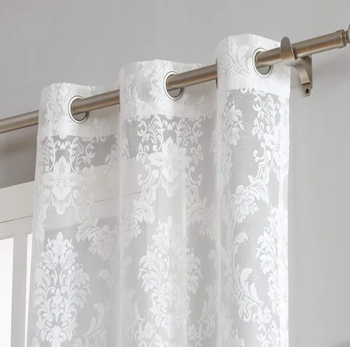 Vista 3 de LinenZone Par de 2 paneles de cortina de encaje de punto con parte inferior festoneada. Elegantes cortinas de encaje de granja para sala de estar