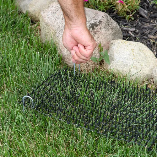 Vista 5 de Tapix Alfombrilla para gatos con tapón de excavación de picos (8 pies), tiras de red para gatos, alfombrilla disuasoria para gatos para interiores