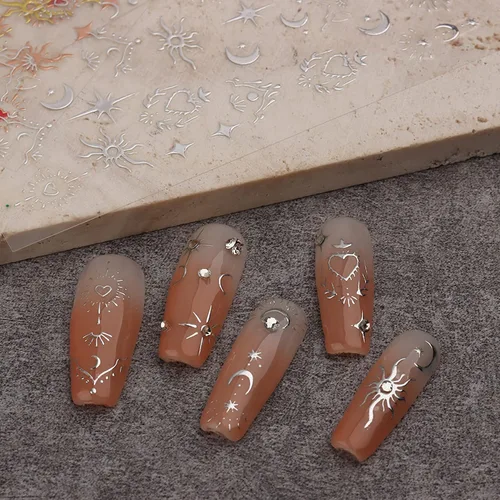 Vista 6 de TailaiMei Calcomanías para uñas de luna y estrella, para el día de San Valentín, calcomanías autoadhesivas de arte de uñas de corazón dorado