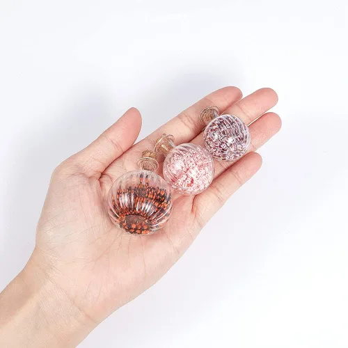 Vista 3 de 6 mini botellas de vidrio redondas de vidrio esférico de deseos con tapones de corchos, tarros pequeños transparentes para bodas, fiestas