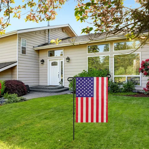 Vista 4 de URSKYTOUS Bandera de jardín americana pequeña bandera americana de doble cara de 12 x 18 pulgadas, resistente a la intemperie, banderas patrióticas