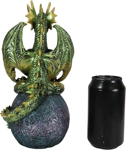 Vista 6 de Ebros Gift Meditación verde Gaia Terra Yoga Monje Dragón sentado en la Tierra Joven Esfera LED Orbe Girosfera Figurita Calabozos y Dragones Leyenda