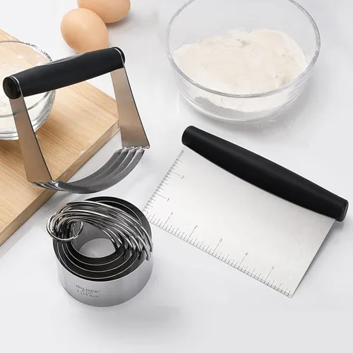 Vista 6 de HULISEN Juego de cortador de galletas de acero inoxidable, raspador de pastelería y licuadora de masa, resistente y duradero con agarre de goma