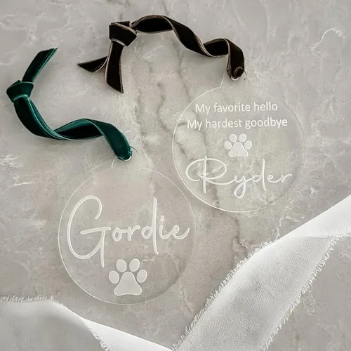 Vista 6 de Adorno de Navidad acrílico hecho a mano personalizado con cinta de terciopelo, 9 diseños personalizados disponibles, regalo único o recuerdo