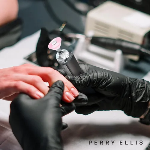 Vista 5 de Perry Ellis Lima de uñas eléctrica inalámbrica con luz LED, mango recargable por USB con 5 cabezales intercambiables, taladro eléctrico para uñas