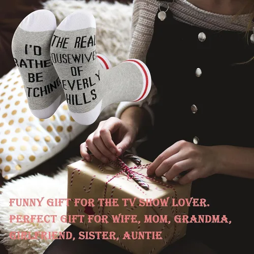 Vista 5 de 2 pares de calcetines inspirados en RHOBH I'd Rather Be Watching RHOBH TV Show Socks Housewives, regalo para amantes de las series de televisión
