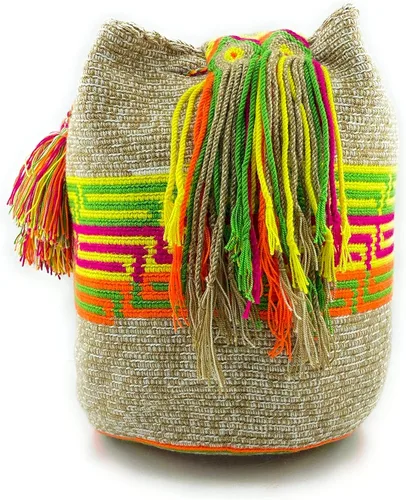 Vista 2 de Bolsos Colombianos, Mochila Wayuu, 100% Original Colombiano Algodón Bolso Cubo hecho a mano.