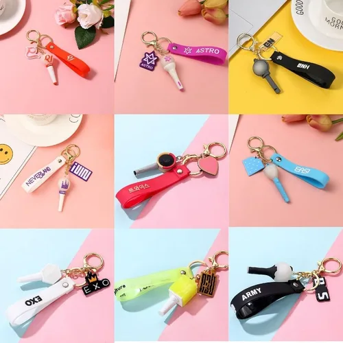 Vista 3 de SCISSH Enhypen TXT Treasure Kpop - Juego de llavero colgante para teléfono, accesorios con marca de soporte, hermosa caja de regalo, TWICE