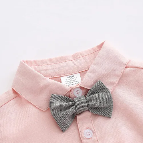 Vista 3 de Camisa de manga larga con botones y pajarita para bebés y niños pequeños