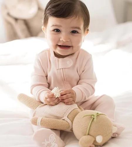 Vista 4 de Burt's Bees Baby Pijama con pies de algodón orgánico para niña