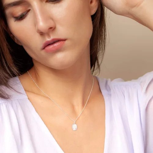 Vista 4 de BENIQUE Collar delicado para mujeres y niñas plata de ley 925 maciza o metales rellenos de oro de 14 quilates cadena fina colgante significativo
