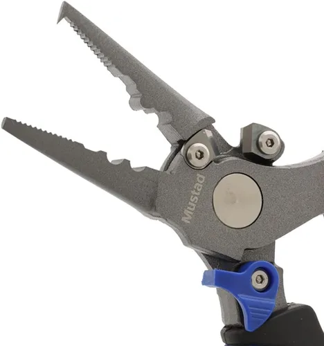 Vista 4 de Mustad Cortador de trenza inoxidable de 7.5 pulgadas Alicates de agua salada multiherramienta de titanio