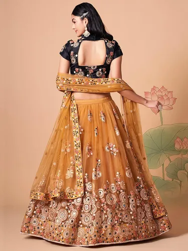 Vista 4 de stylishfashion Ropa de fiesta Lehenga Choli Indian Bordado Diseñador negro Verde blanco Lengha Chunri Nuevo