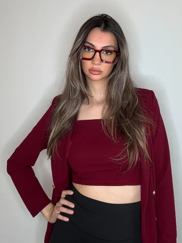 Vista 4 de VISOONE Paquete de 2 Gafas de Bloqueo de Luz Azul con Marco Rectangular y Aspecto Elegante Preppy para Mujeres y Hombres RIVER